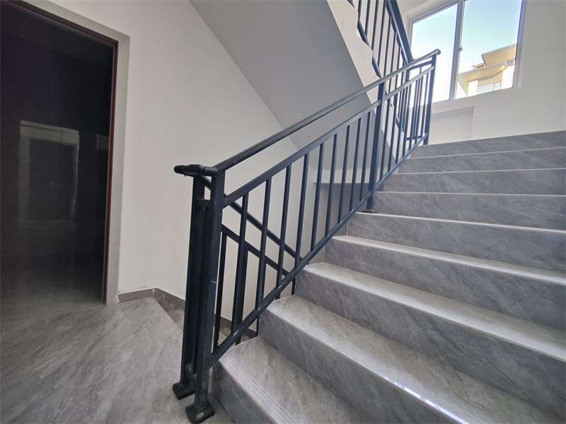 樓盤(pán)護(hù)欄